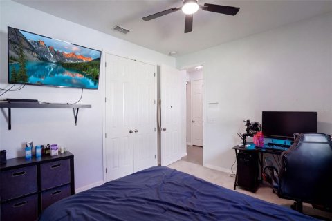House in Orange City, Florida 4 bedrooms, 172.52 sq.m. № 2419666 - photo 25