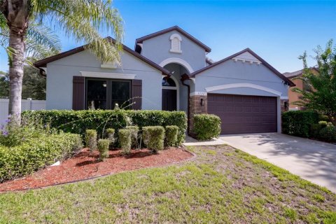 House in Orange City, Florida 4 bedrooms, 172.52 sq.m. № 2419666 - photo 2
