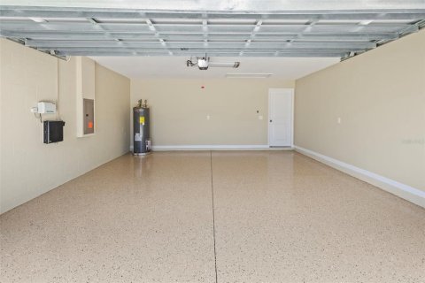Villa ou maison à louer à Wimauma, Floride: 4 chambres, 178.56 m2 № 2131114 - photo 5