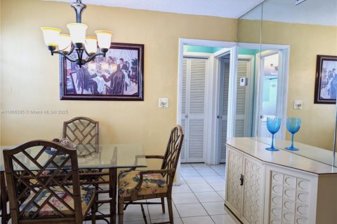 Condo in Lauderhill, Florida, 1 bedroom  № 1743893 - photo 25