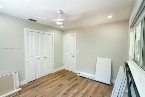 Apartamento en alquiler en Key Largo, Florida, 2 dormitorios, 71.35 m2 № 1947994 - foto 17