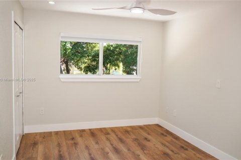 Apartamento en alquiler en Key Largo, Florida, 2 dormitorios, 71.35 m2 № 1947994 - foto 22