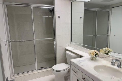 Condominio en venta en Aventura, Florida, 2 dormitorios, 148.64 m2 № 2011245 - foto 24