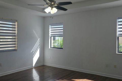 Villa ou maison à louer à Homestead, Floride: 4 chambres, 239.04 m2 № 2435704 - photo 18
