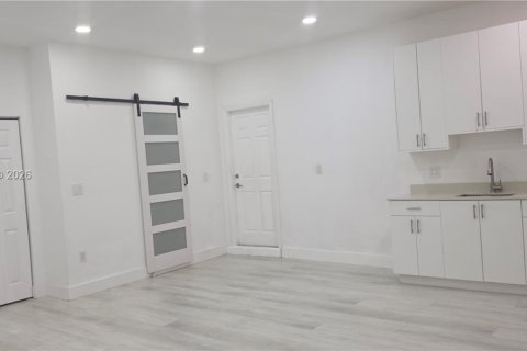 Villa ou maison à louer à Homestead, Floride: 4 chambres, 239.04 m2 № 2435704 - photo 12