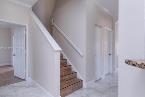 Villa ou maison à louer à Coconut Creek, Floride: 4 chambres, 213.68 m2 № 1997586 - photo 8