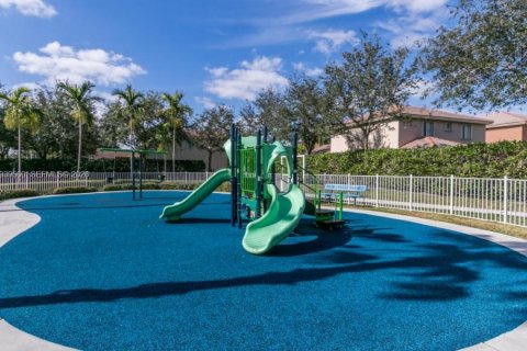 Villa ou maison à louer à Coconut Creek, Floride: 4 chambres, 213.68 m2 № 1997586 - photo 12