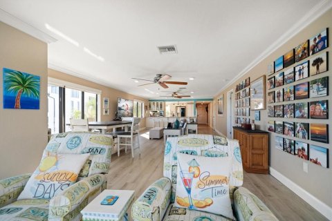 Condo in Indian Rocks Beach, Florida, 2 bedrooms  № 1517358 - photo 18