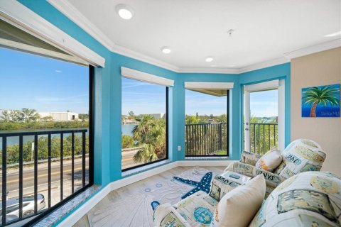 Condo in Indian Rocks Beach, Florida, 2 bedrooms  № 1517358 - photo 10
