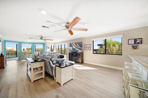 Condo in Indian Rocks Beach, Florida, 2 bedrooms  № 1517358 - photo 20