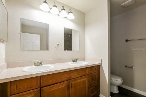 House in Orlando, Florida 3 bedrooms, 143.44 sq.m. № 1880670 - photo 10