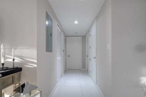 Copropriété à vendre à Doral, Floride: 3 chambres, 135.82 m2 № 1867545 - photo 18