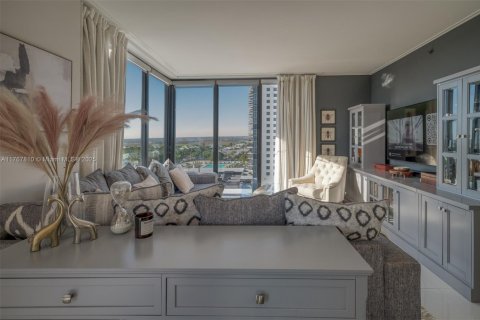 Copropriété à vendre à Doral, Floride: 3 chambres, 135.82 m2 № 1867545 - photo 6