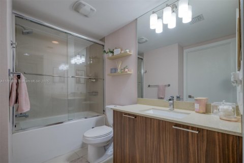 Copropriété à vendre à Doral, Floride: 3 chambres, 135.82 m2 № 1867545 - photo 19