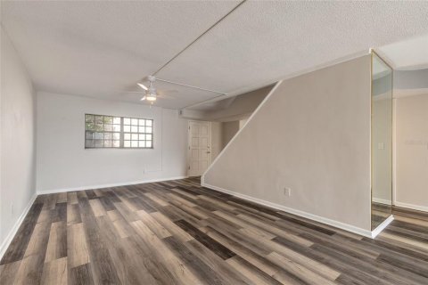 Condo in Daytona Beach, Florida, 3 bedrooms  № 2097810 - photo 29