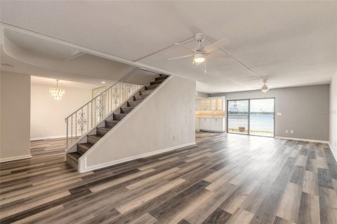Condo in Daytona Beach, Florida, 3 bedrooms  № 2097810 - photo 7