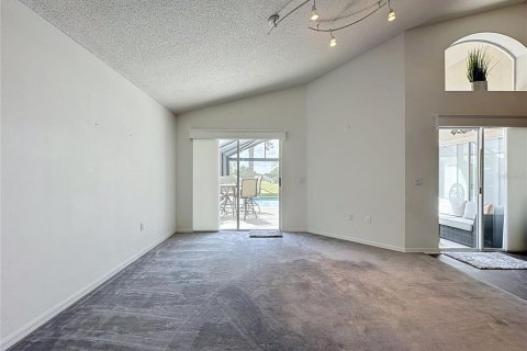 Villa ou maison à vendre à Haines City, Floride: 4 chambres, 143.26 m2 № 2360567 - photo 12