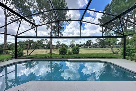 Villa ou maison à vendre à Haines City, Floride: 4 chambres, 143.26 m2 № 2360567 - photo 3