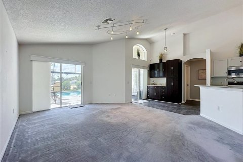 Villa ou maison à vendre à Haines City, Floride: 4 chambres, 143.26 m2 № 2360567 - photo 18