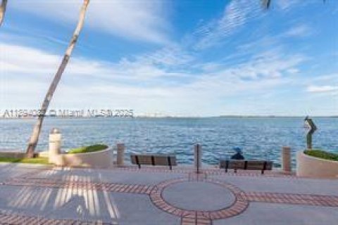 Купить кондоминиум в Майами, Флорида 1 спальня, 72.46м2, № 1945875 - фото 27