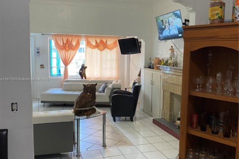 Villa ou maison à vendre à Miami, Floride: 3 chambres, 122.35 m2 № 1923676 - photo 12