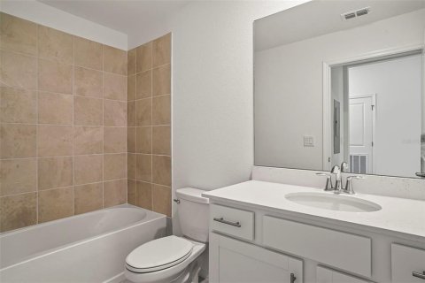 Condo in Venice, Florida, 2 bedrooms  № 1798007 - photo 19