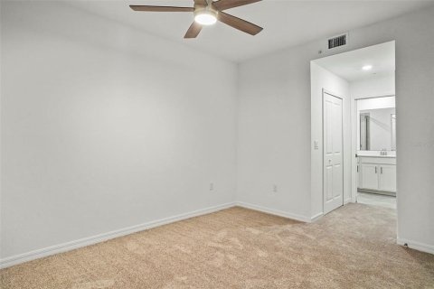 Condo in Venice, Florida, 2 bedrooms  № 1798007 - photo 5