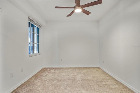 Condo in Venice, Florida, 2 bedrooms  № 1798007 - photo 15