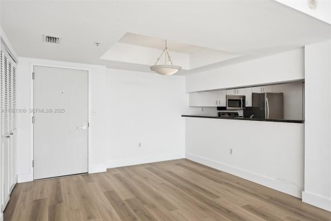 Купить кондоминиум в Майами-Бич, Флорида 2 спальни, 100.15м2, № 1984589 - фото 19