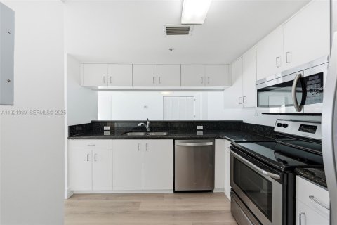 Купить кондоминиум в Майами-Бич, Флорида 2 спальни, 100.15м2, № 1984589 - фото 7