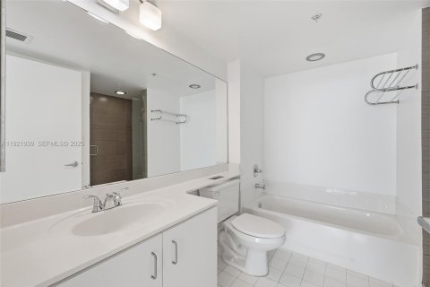 Купить кондоминиум в Майами-Бич, Флорида 2 спальни, 100.15м2, № 1984589 - фото 27