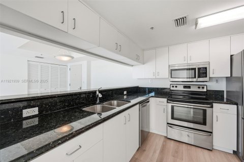 Купить кондоминиум в Майами-Бич, Флорида 2 спальни, 100.15м2, № 1984589 - фото 8