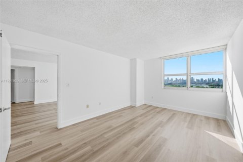 Купить кондоминиум в Майами-Бич, Флорида 2 спальни, 100.15м2, № 1984589 - фото 12