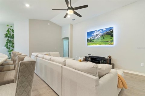 Casa en alquiler en Auburndale, Florida, 4 dormitorios, 159.33 m2 № 1911492 - foto 14