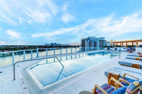 Condo in Fort Lauderdale, Florida, 2 bedrooms  № 2083781