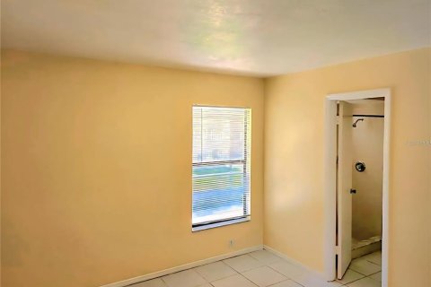 Condo in Kissimmee, Florida, 2 bedrooms  № 2394219 - photo 13