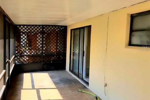 Condo in Kissimmee, Florida, 2 bedrooms  № 2394219 - photo 21