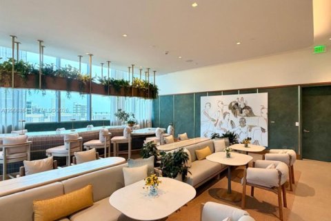 Condo in Miami, Florida, 2 bedrooms  № 2073476 - photo 6