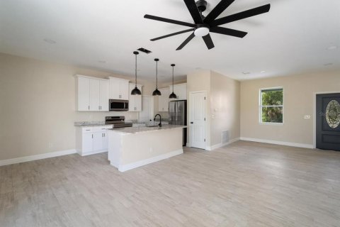 Casa en venta en North Port, Florida, 3 dormitorios, 117.15 m2 № 1688462 - foto 8