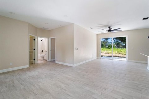 Casa en venta en North Port, Florida, 3 dormitorios, 117.15 m2 № 1688462 - foto 4