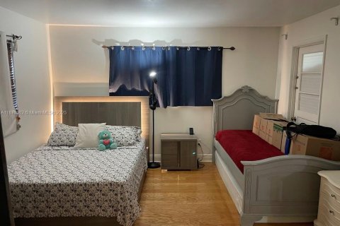 Condo in Davie, Florida, 2 bedrooms  № 1930547 - photo 3