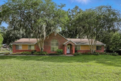Casa en venta en Gainesville, Florida, 4 dormitorios, 205.59 m2 № 1808945 - foto 1