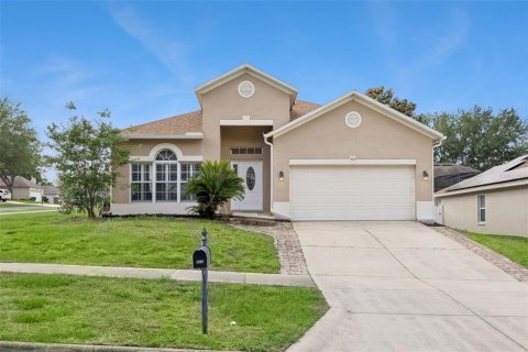 House in Clermont, Florida 4 bedrooms, 183.2 sq.m. № 2166067