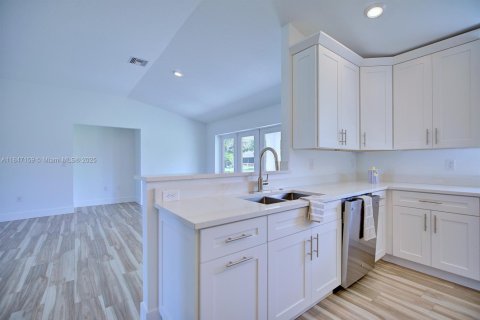Casa en venta en Sebring, Florida, 3 dormitorios, 153.29 m2 № 1845687 - foto 25