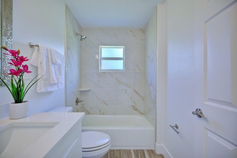Casa en venta en Sebring, Florida, 3 dormitorios, 153.29 m2 № 1845687 - foto 4