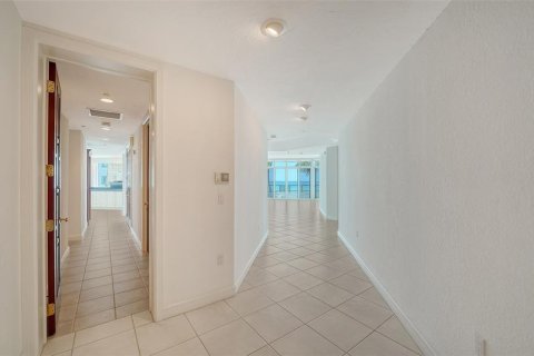 Copropriété à vendre à Longboat Key, Floride: 3 chambres, 331.1 m2 № 1636902 - photo 7