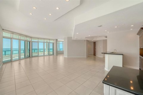 Copropriété à vendre à Longboat Key, Floride: 3 chambres, 331.1 m2 № 1636902 - photo 11