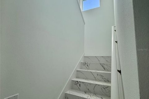 Купить таунхаус в Киссимми, Флорида 4 комнаты, 157.19м2, № 2433564 - фото 22