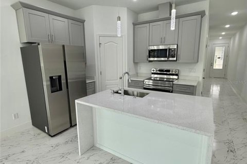 Купить таунхаус в Киссимми, Флорида 4 комнаты, 157.19м2, № 2433564 - фото 16