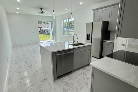 Купить таунхаус в Киссимми, Флорида 4 комнаты, 157.19м2, № 2433564 - фото 12